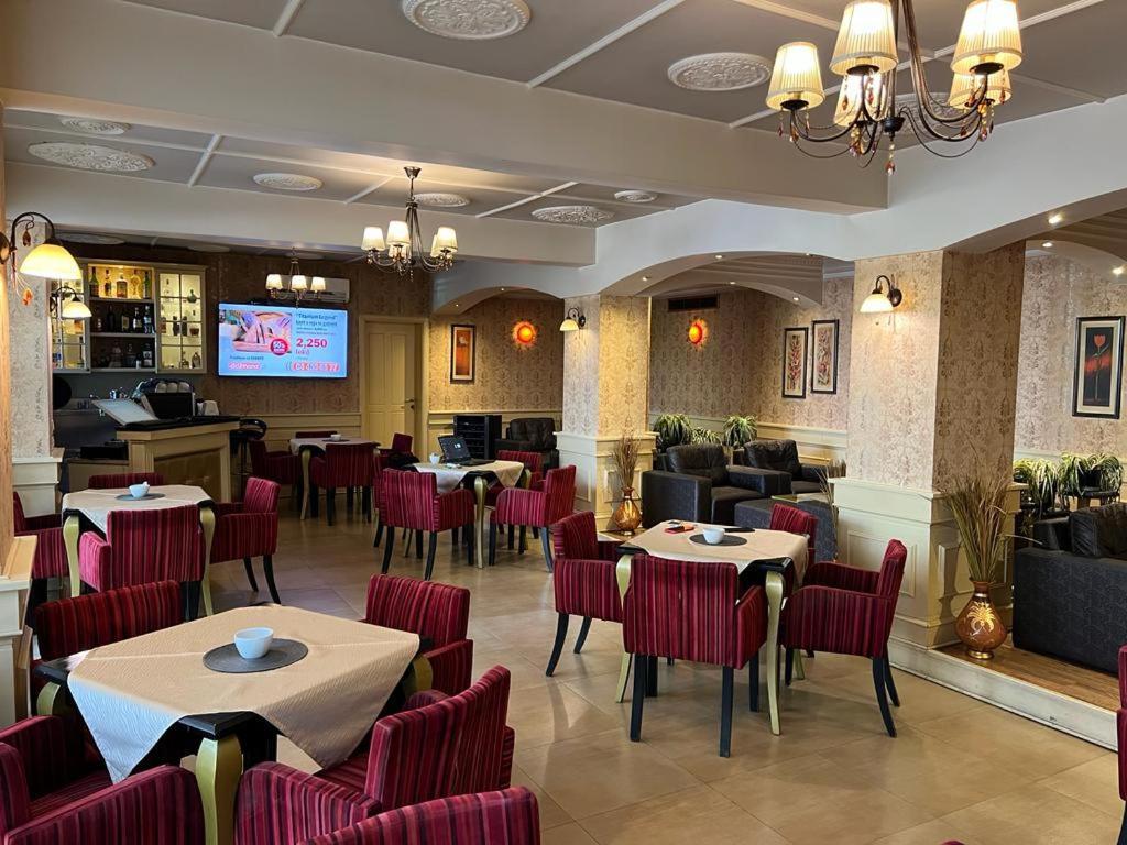 Edisem Hotel Mezez ภายนอก รูปภาพ