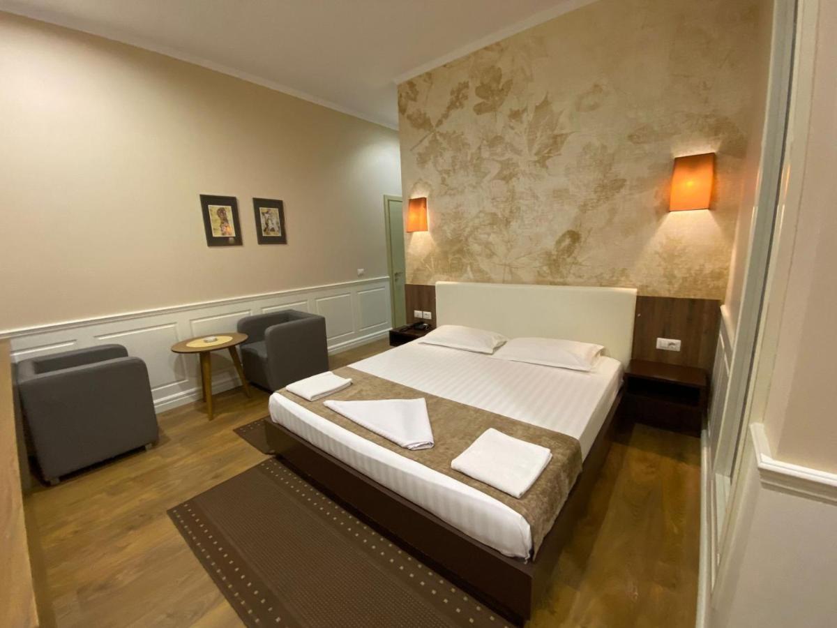Edisem Hotel Mezez ภายนอก รูปภาพ