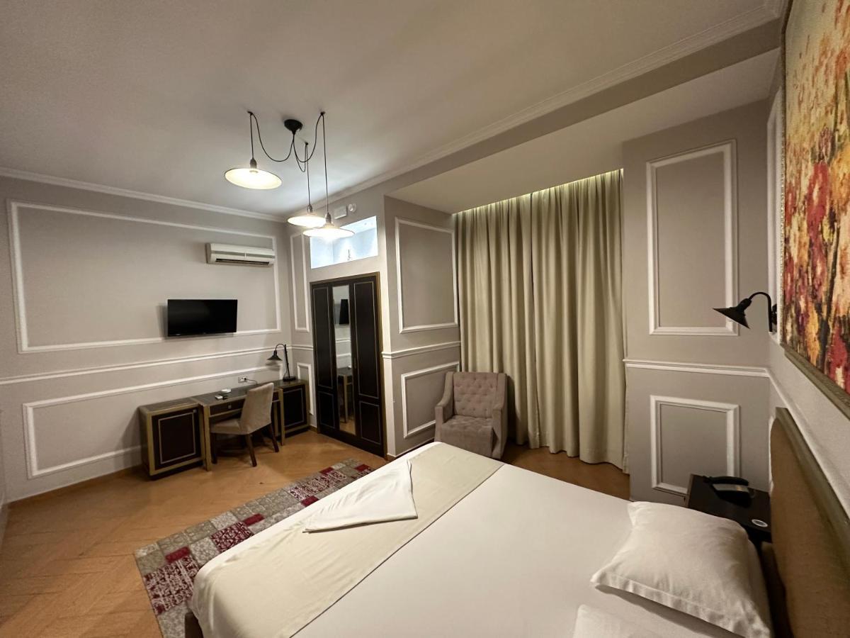 Edisem Hotel Mezez ภายนอก รูปภาพ